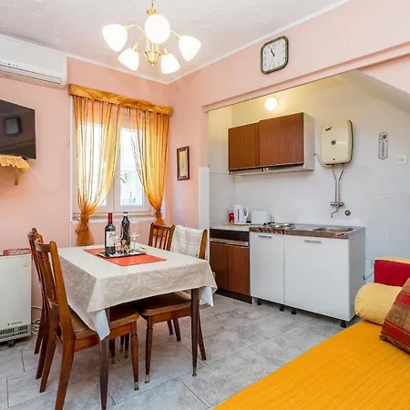 Holiday home House Marija Omisalj